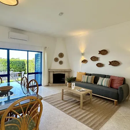 Hébergement de vacances Jardim Da Oura 9 - Piscina Comum - 7 Pax - Albufeira