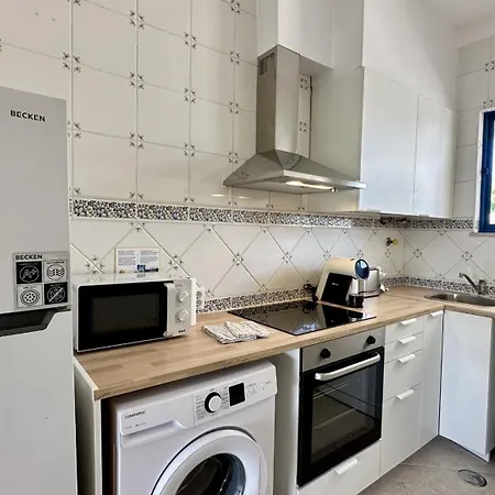 Feriehus Jardim Da Oura 9 - Piscina Comum - 7 Pax - *