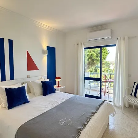 Hébergement de vacances Jardim Da Oura 9 - Piscina Comum - 7 Pax -